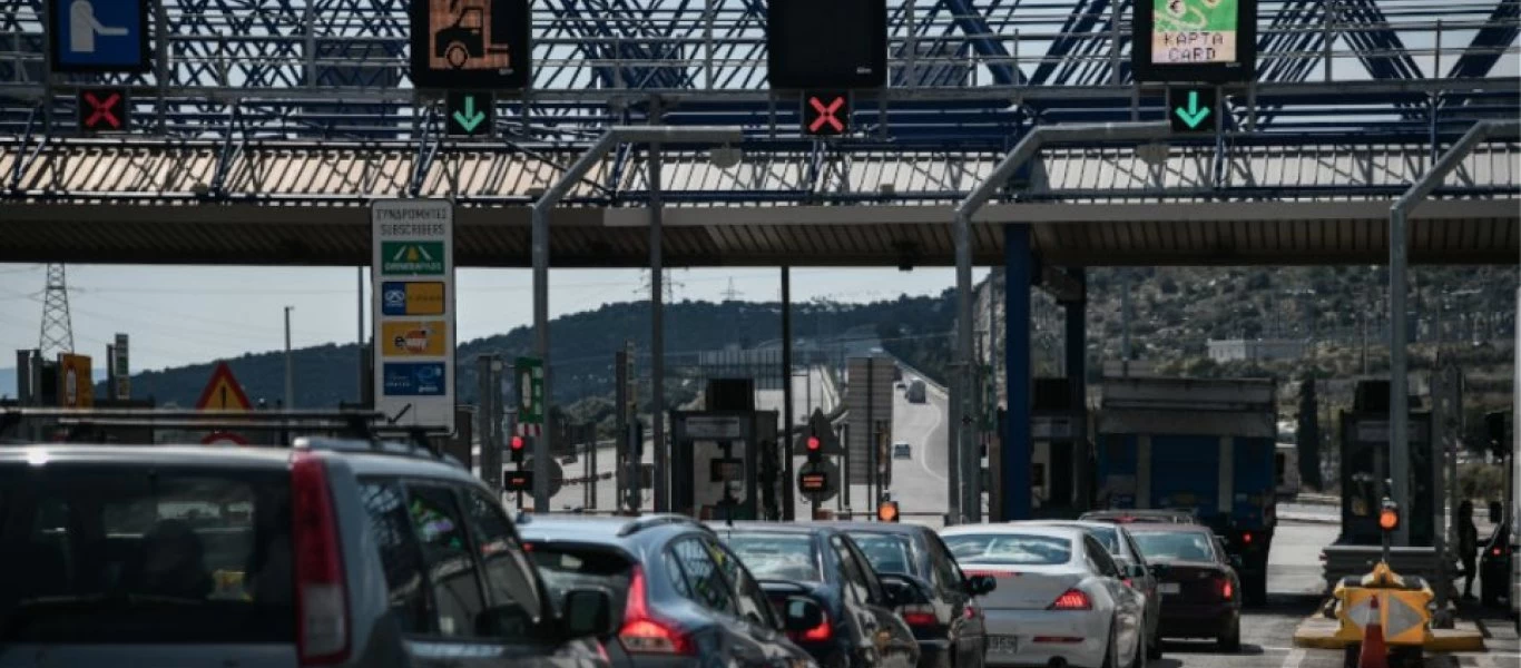 Διόδια: Ιατρός πήγαινε να χειρουργήσει ασθενή του και «έφαγε» πρόστιμο γιατί οδηγούσε… Mercedes!